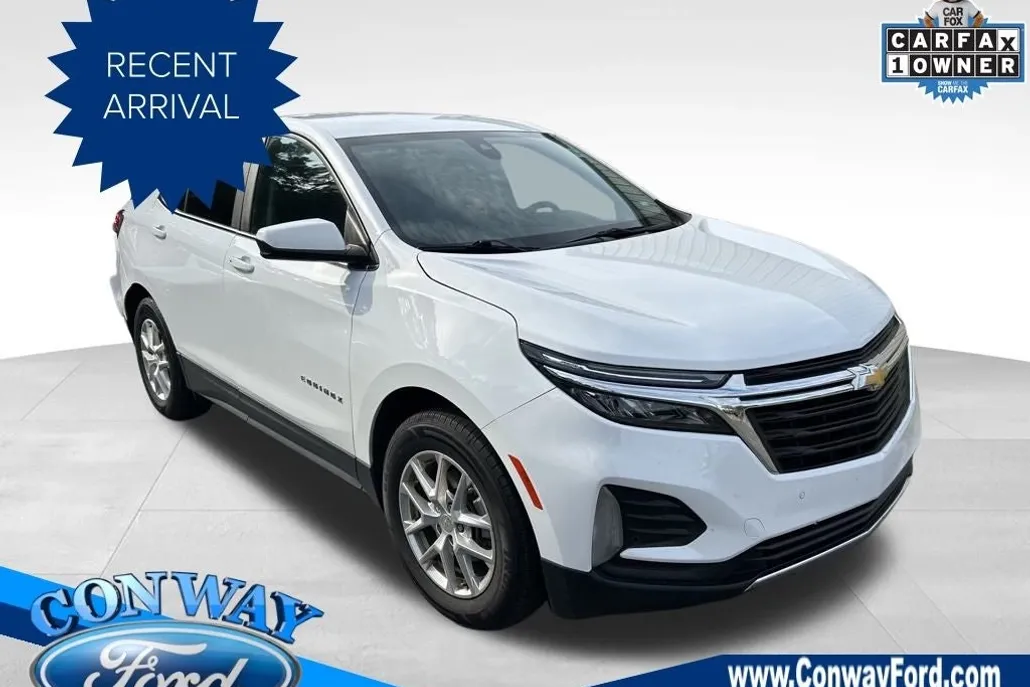 2024 Chevrolet Equinox LT photo 1