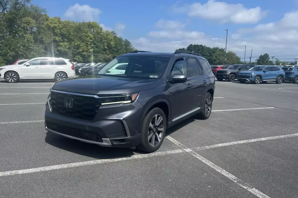 2023 Honda Pilot Elite photo 1