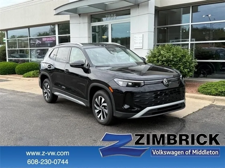 2025 Volkswagen Tiguan S photo 1