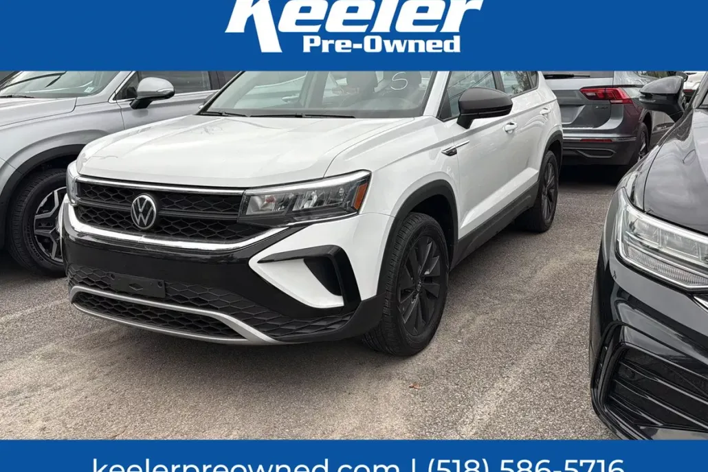 2022 Volkswagen Taos S photo 1