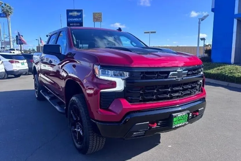 2026 Chevrolet Silverado 1500 LT Trail Boss photo 1
