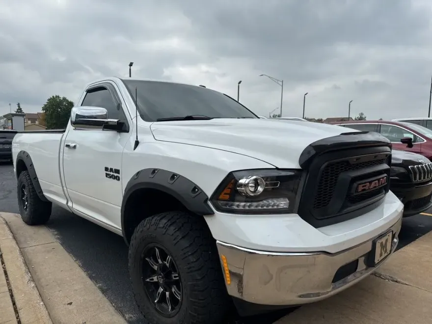 2014 Ram 1500 SLT photo 1