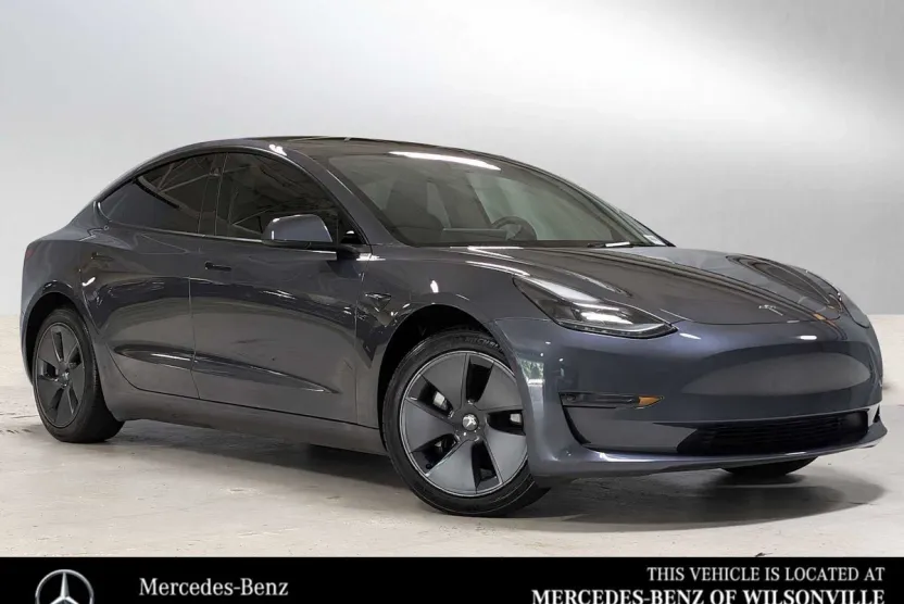2023 Tesla Model 3 photo 1