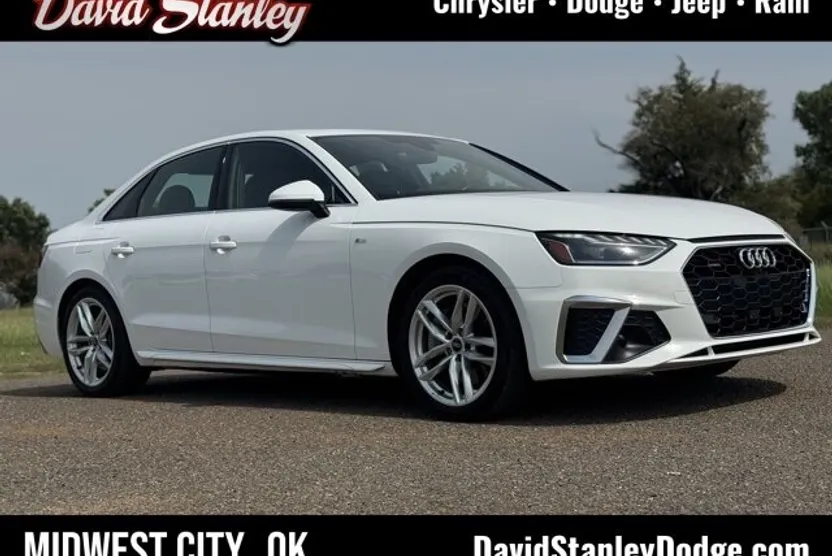 2023 Audi A4 45 S line Premium Plus photo 1