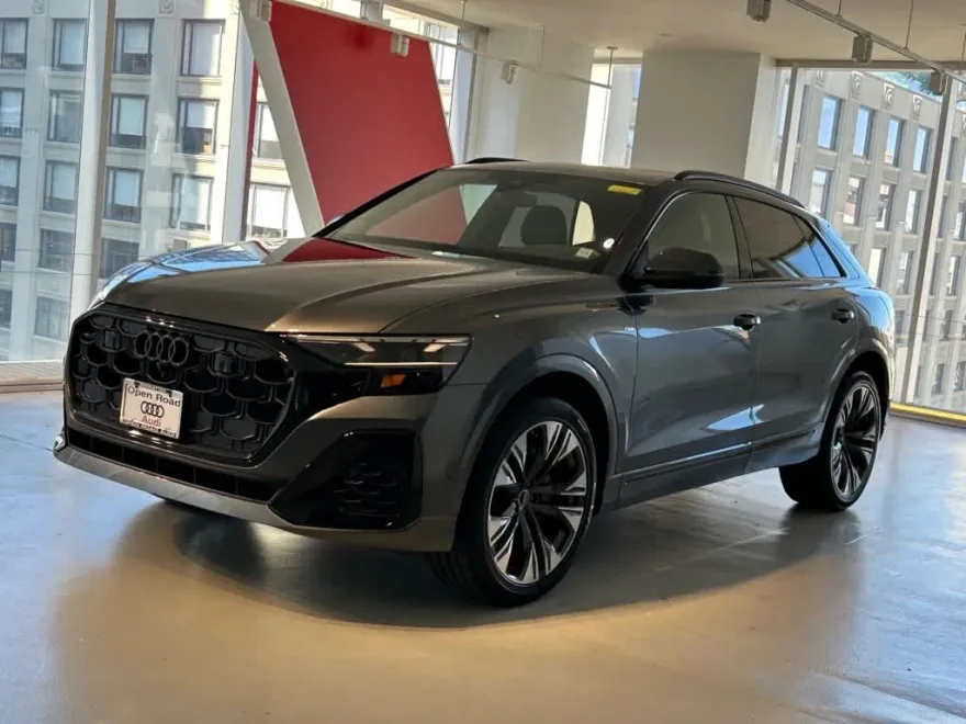 2025 Audi Q8 Premium Plus 55 photo 1