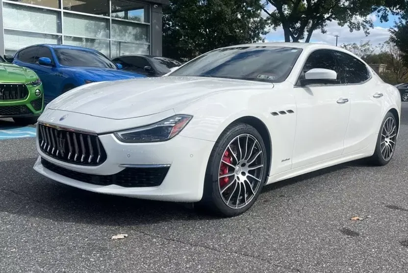2021 Maserati Ghibli GranLusso photo 1