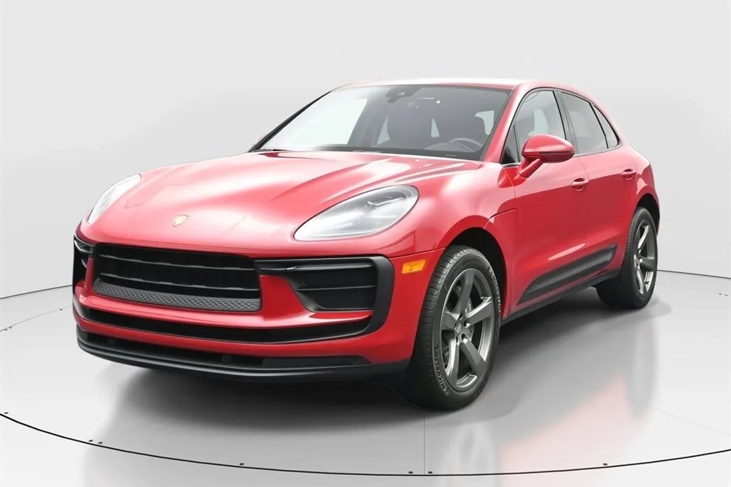 2022 Porsche Macan Base photo 1