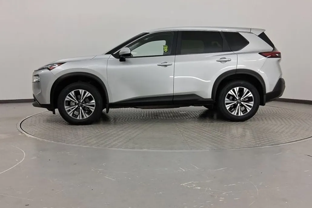 2023 Nissan Rogue SV photo 1