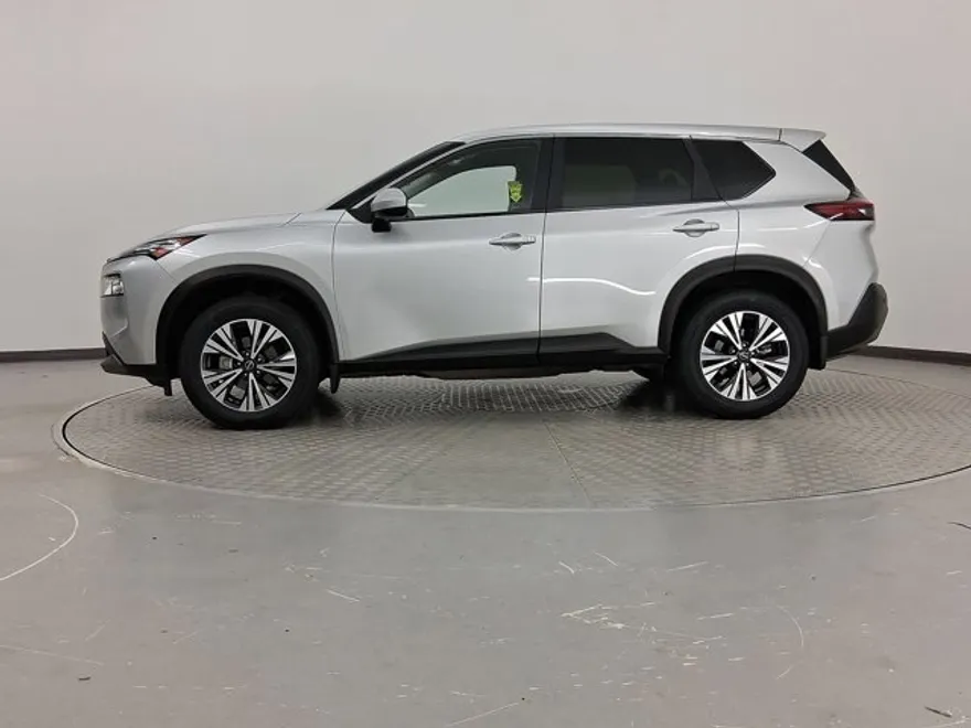 2023 Nissan Rogue SV photo 1