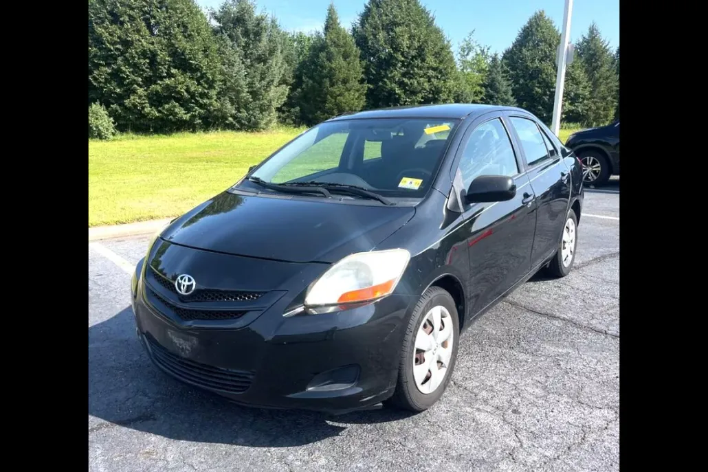 2008 Toyota Yaris photo 1