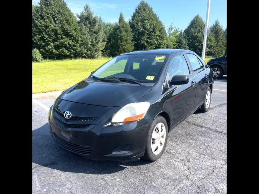 2008 Toyota Yaris photo 1