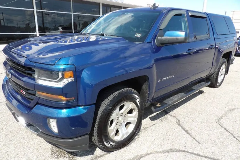 2016 Chevrolet Silverado 1500 LT photo 1