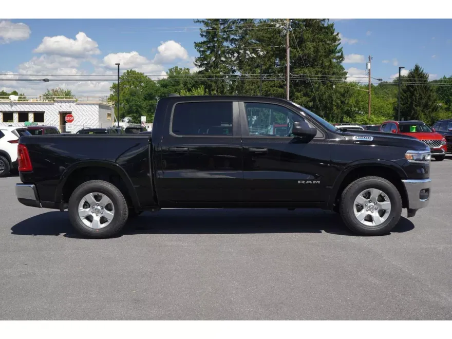 2025 Ram 1500 Big Horn photo 1