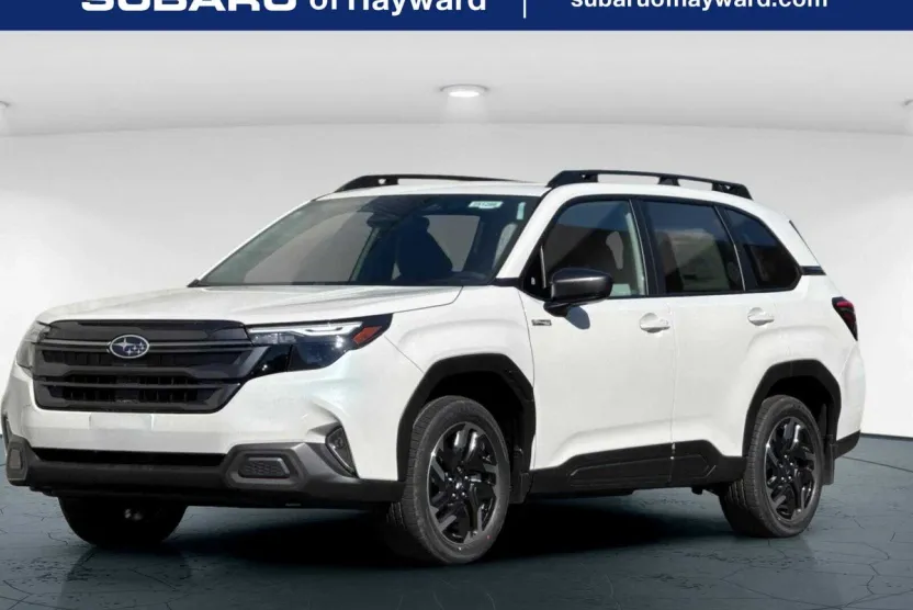 2025 Subaru Forester Premium photo 1
