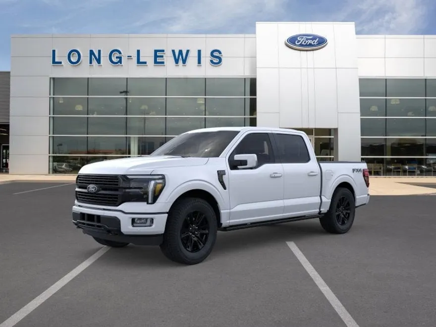 2025 Ford F-150 Platinum photo 1