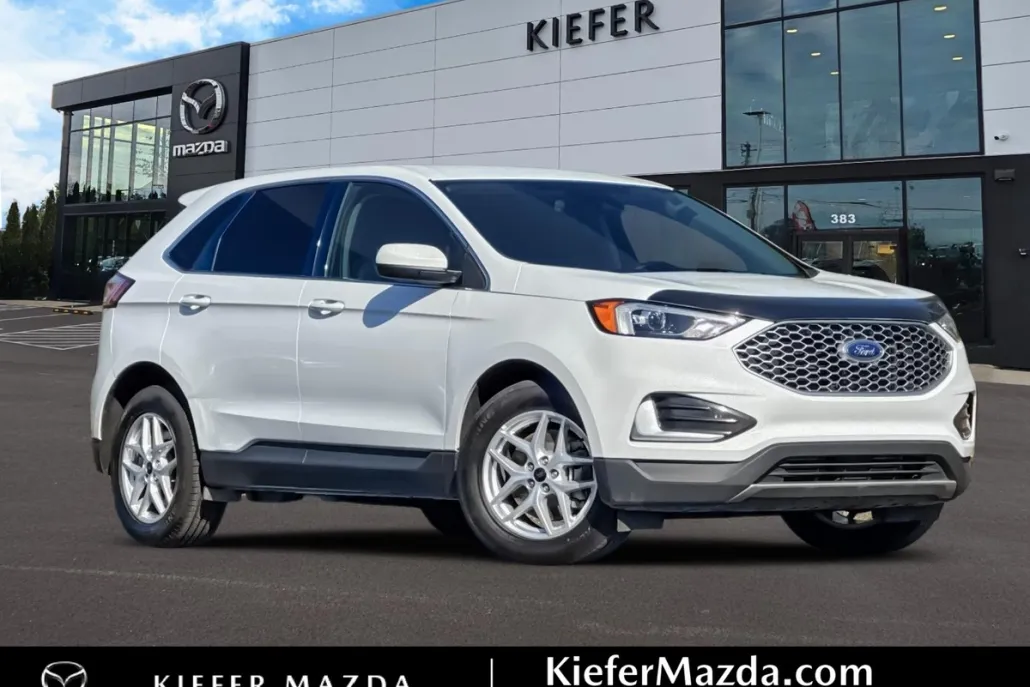 2024 Ford Edge SEL photo 1