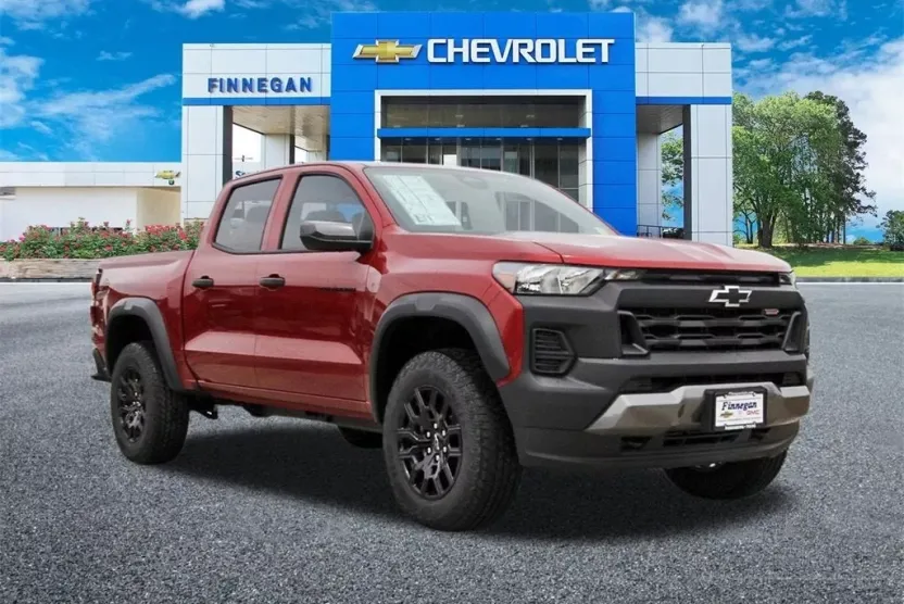 2025 Chevrolet Colorado Trail Boss photo 1