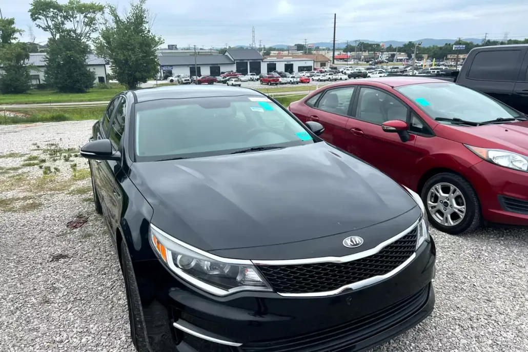 2018 Kia Optima LX photo 1