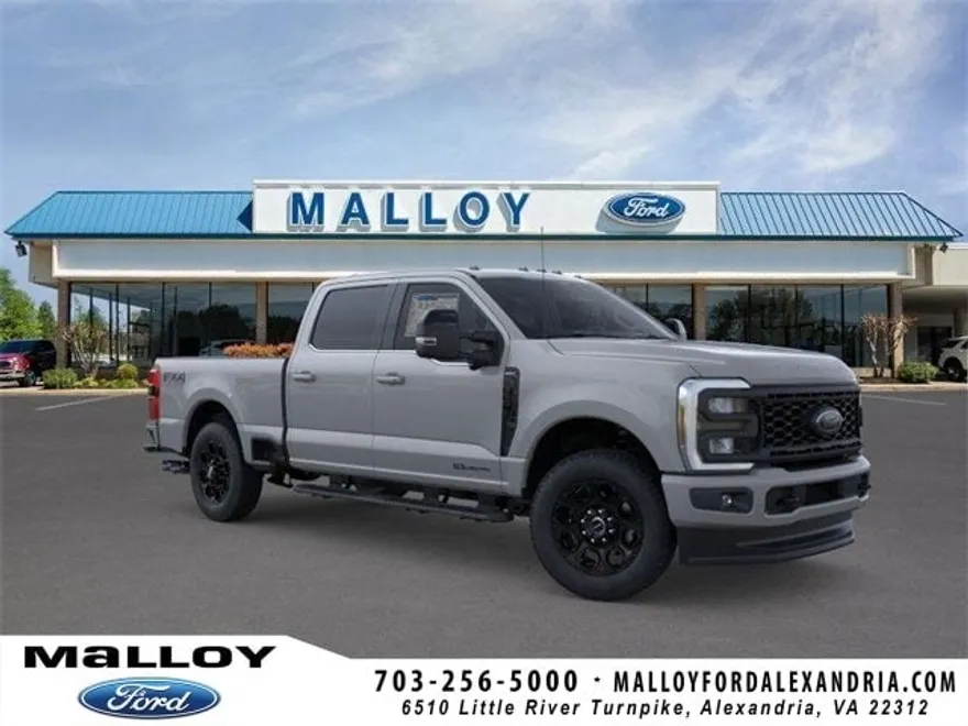 2025 Ford F-350 Lariat photo 1