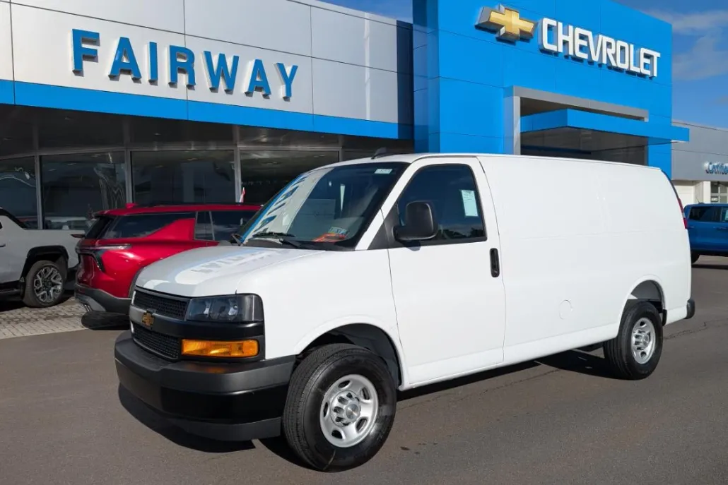 2025 Chevrolet Express Cargo 2500 Van photo 1