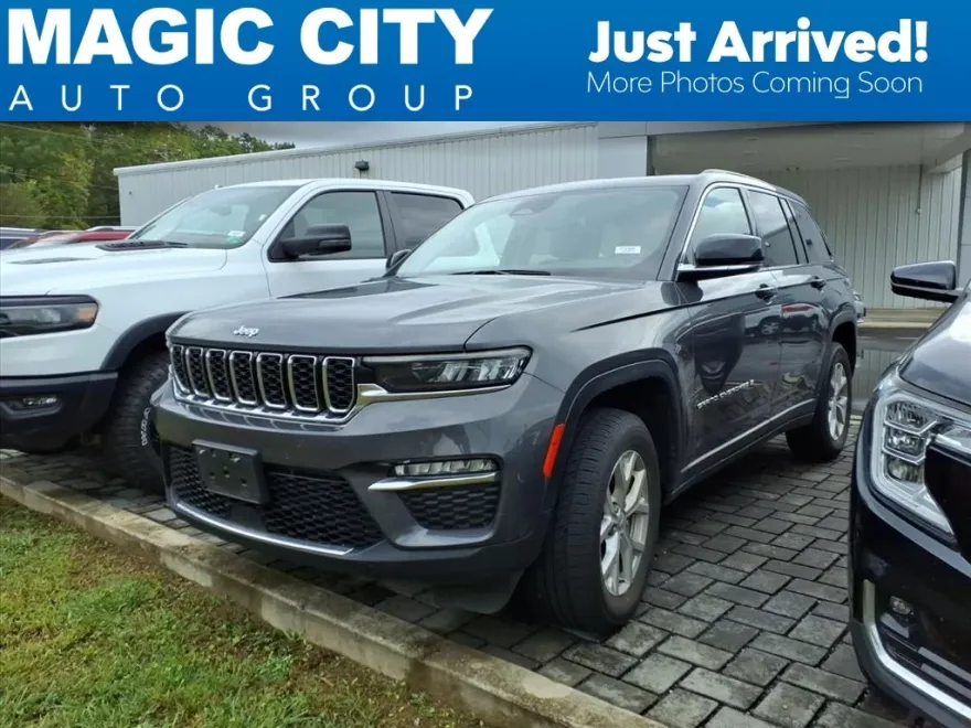 2023 Jeep Grand Cherokee Limited photo 1