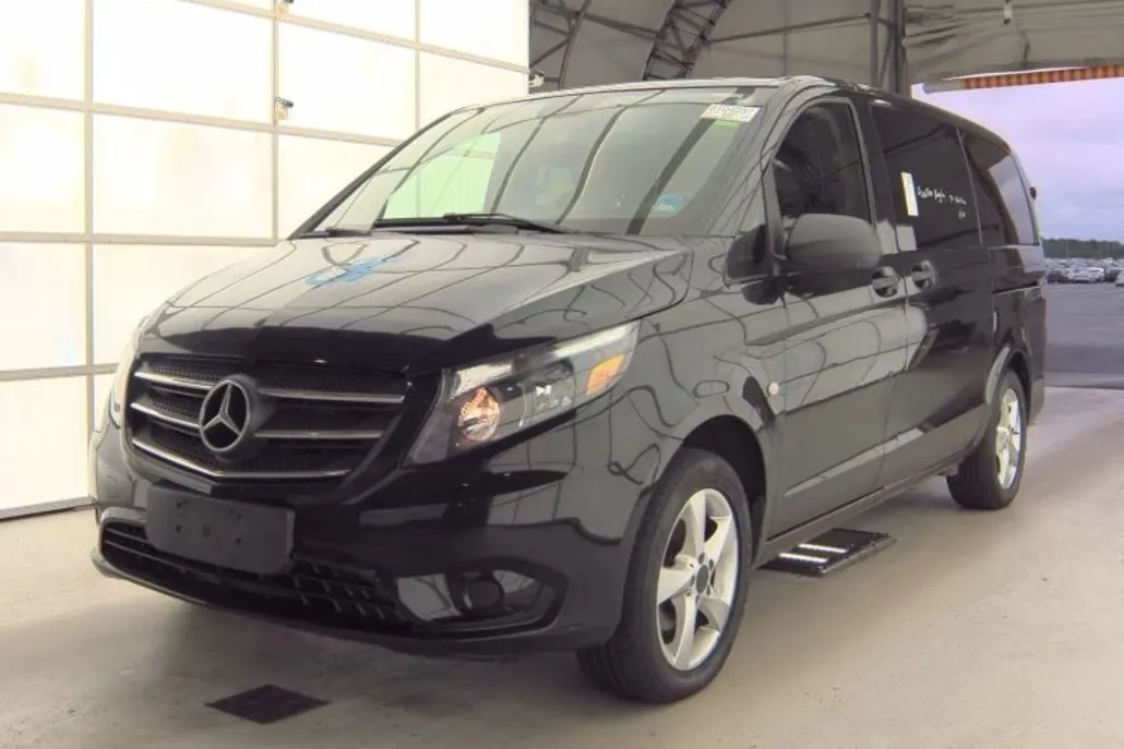 2018 Mercedes Benz Metris photo 1