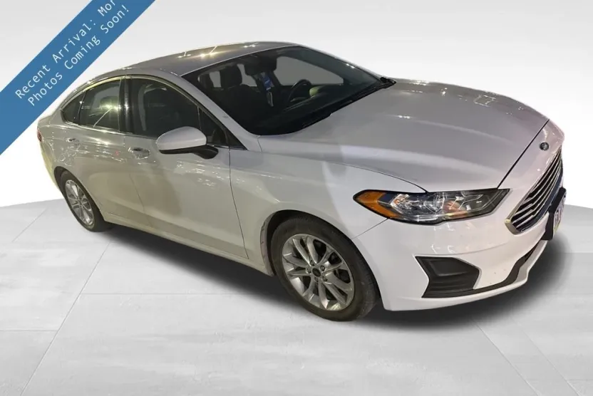 2019 Ford Fusion SE photo 1