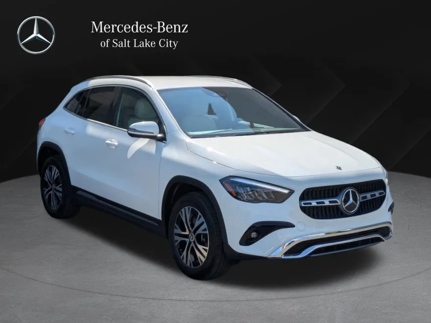2026 Mercedes Benz GLA 250 4MATIC photo 1