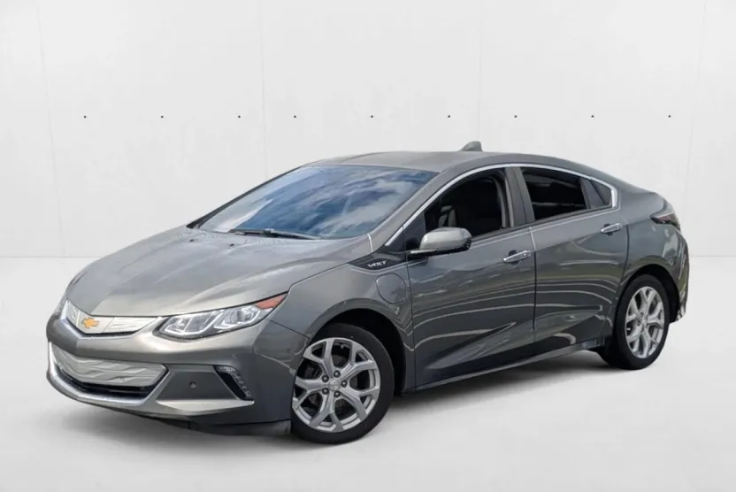 2017 Chevrolet Volt Premier photo 1