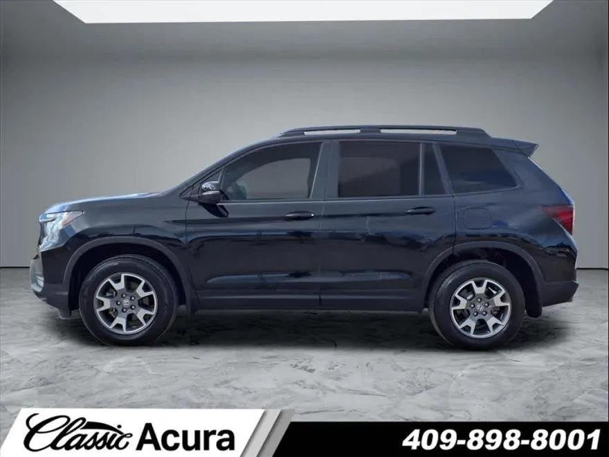 2023 Honda Passport TrailSport photo 1