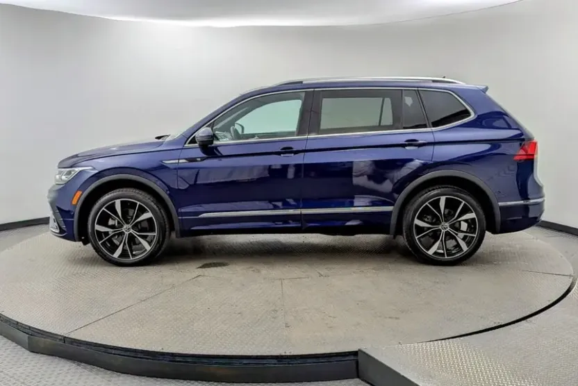 2024 Volkswagen Tiguan SEL R-Line Black photo 1