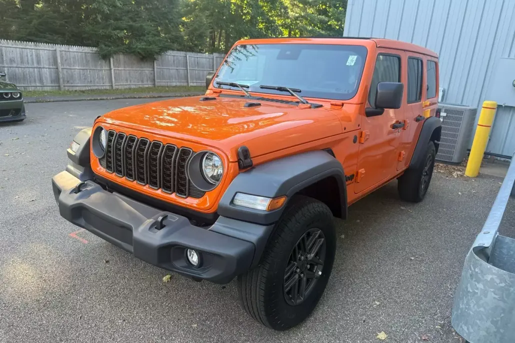2025 Jeep Wrangler Sport S photo 1