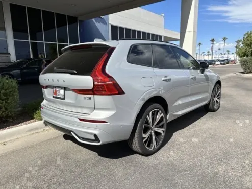 2024 Volvo XC60 Ultimate photo 4