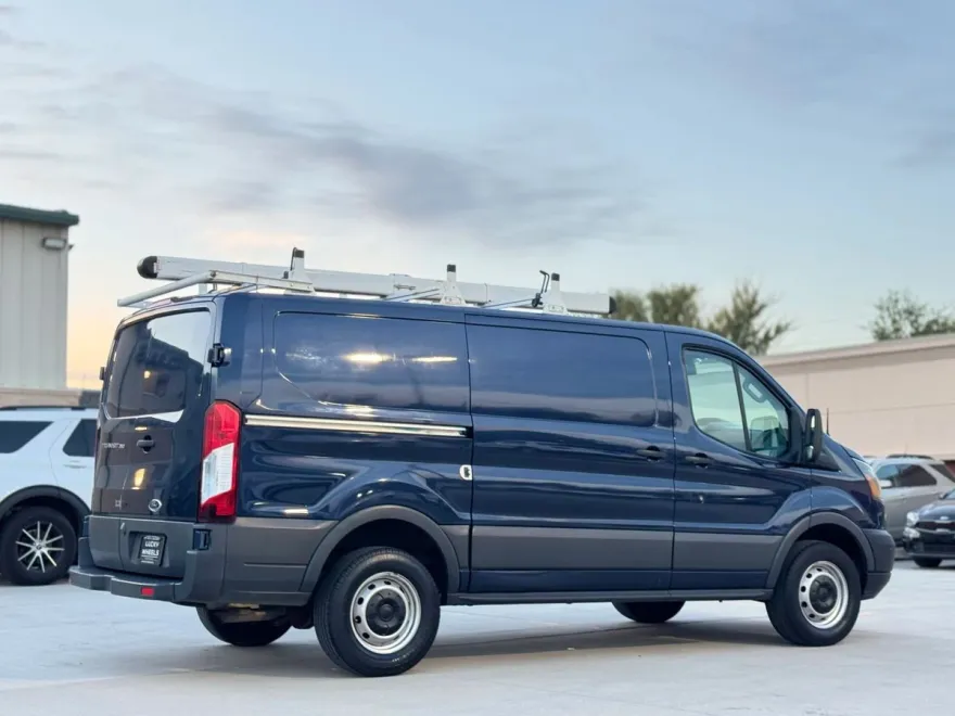 2018 Ford Transit Van photo 1