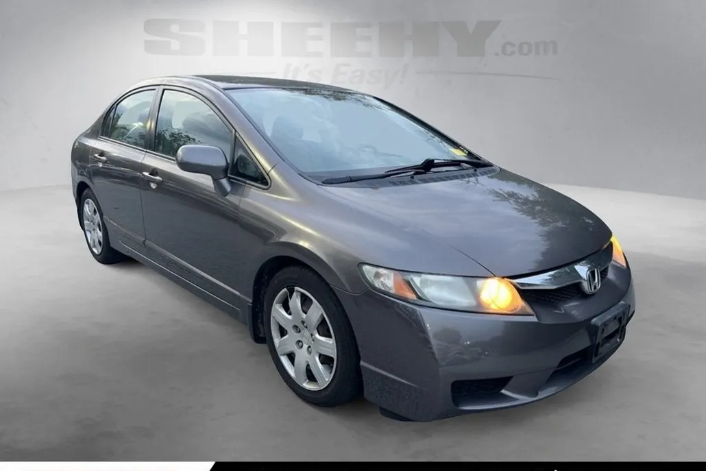 2011 Honda Civic LX photo 1