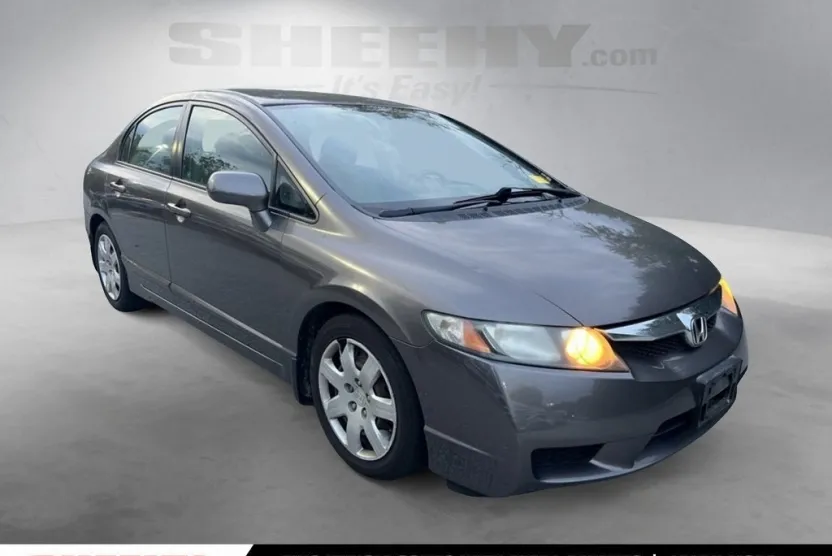 2011 Honda Civic LX photo 1