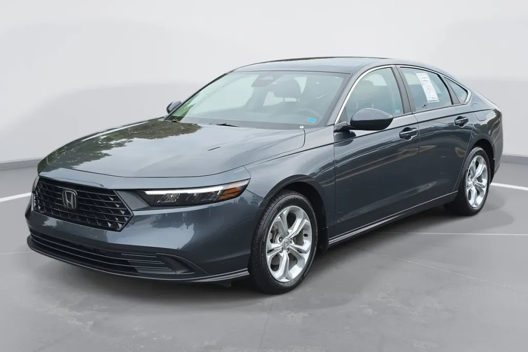 2023 Honda Accord LX photo 1