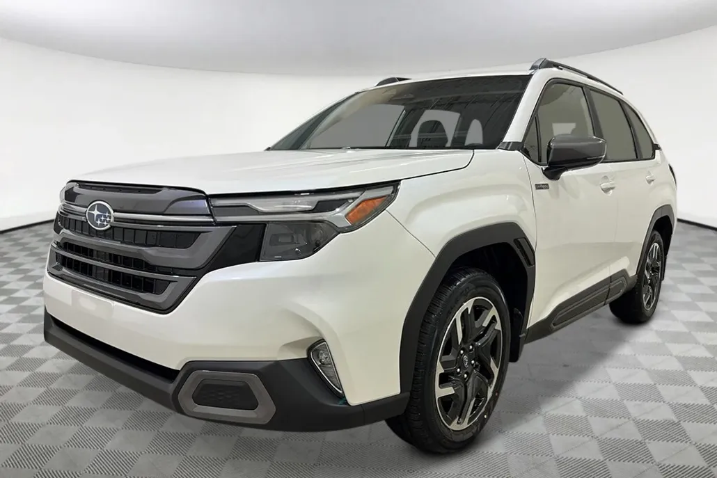 2025 Subaru Forester Limited photo 1