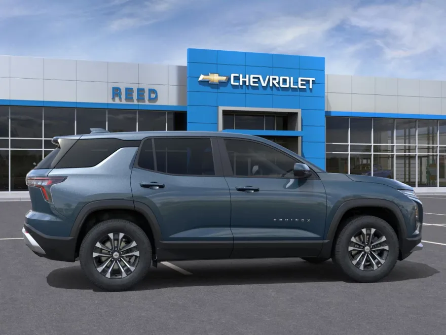 2026 Chevrolet Equinox LT photo 1