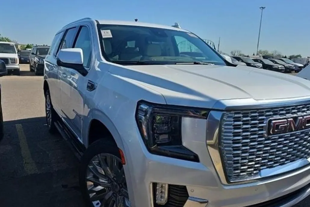 2024 Gmc Yukon Denali photo 1