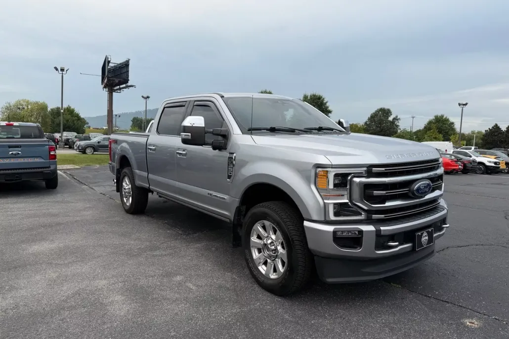 2022 Ford F-350 Platinum photo 1