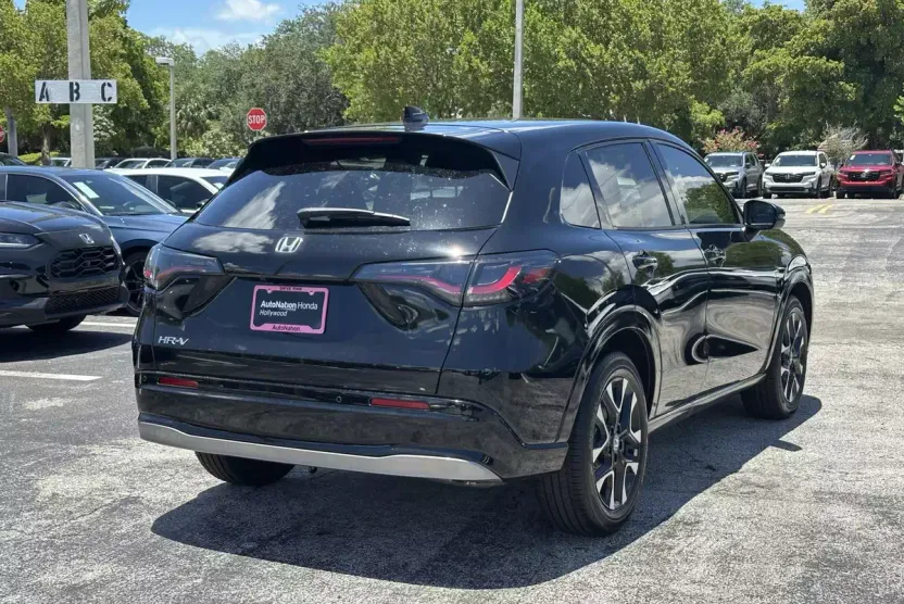 2026 Honda HR-V EX-L photo 1