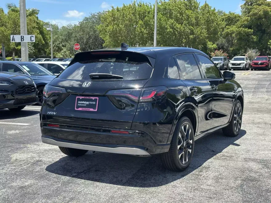 2026 Honda HR-V EX-L photo 1
