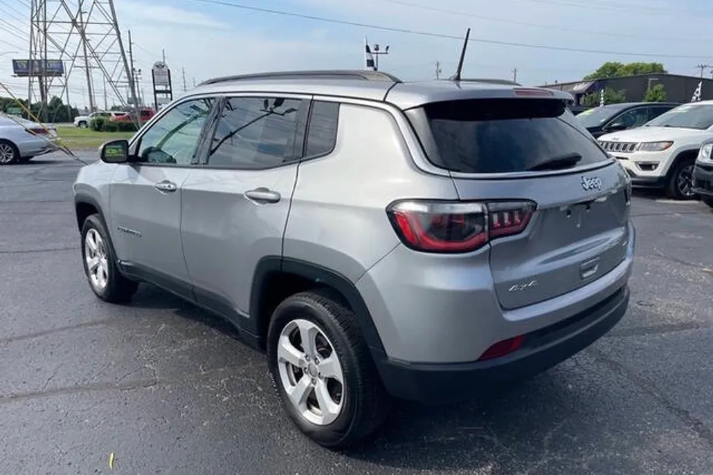 2018 Jeep Compass Latitude photo 1
