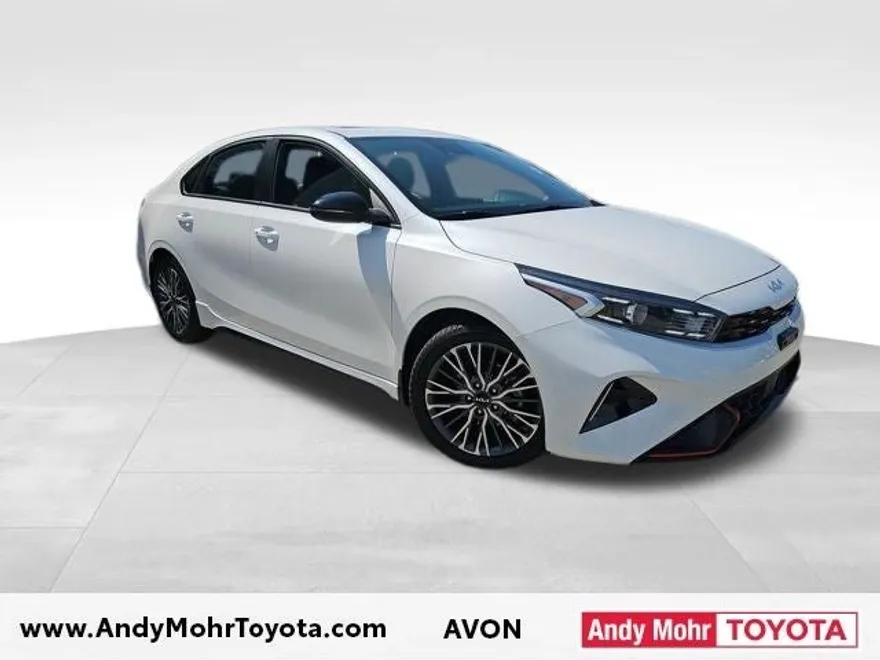 2023 Kia Forte GT-Line photo 1