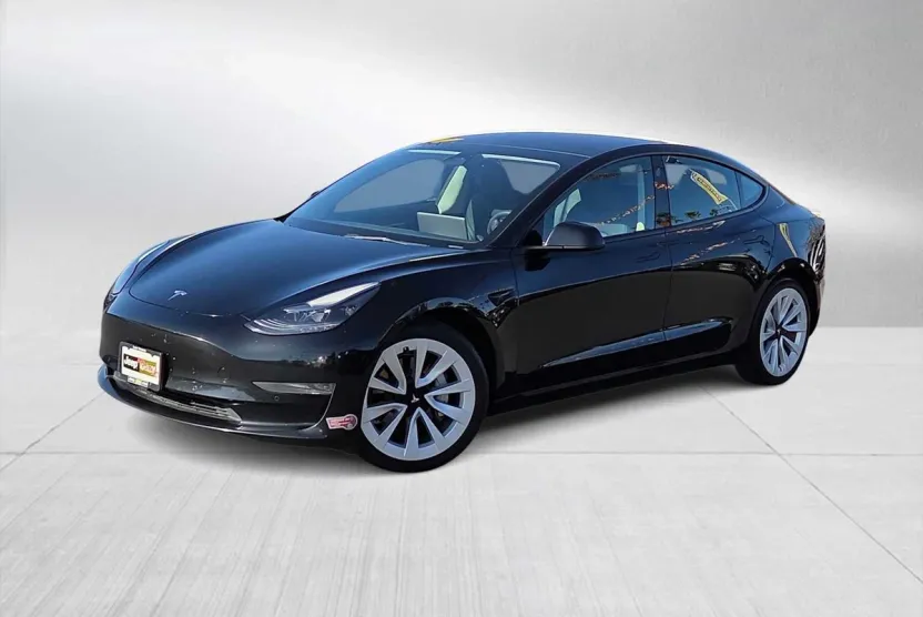 2023 Tesla Model 3 photo 1