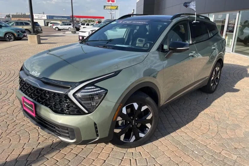 2024 Kia Sportage X-Line photo 1