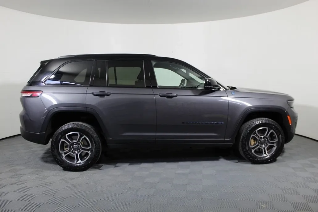 2023 Jeep Grand Cherokee Trailhawk 4xe photo 1