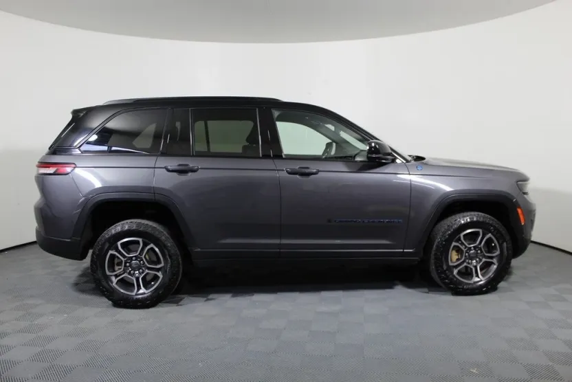 2023 Jeep Grand Cherokee Trailhawk 4xe photo 1