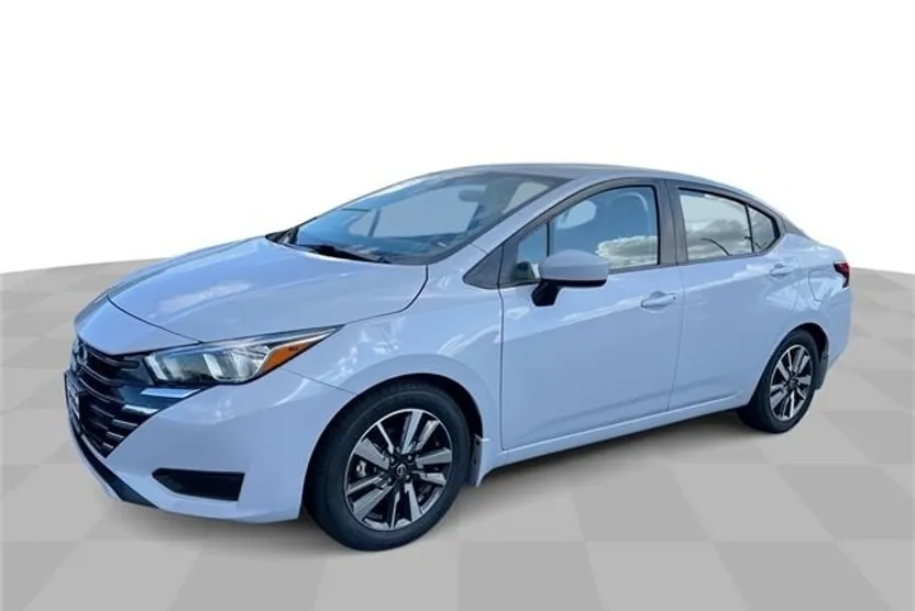 2023 Nissan Versa 1.6 SV photo 1